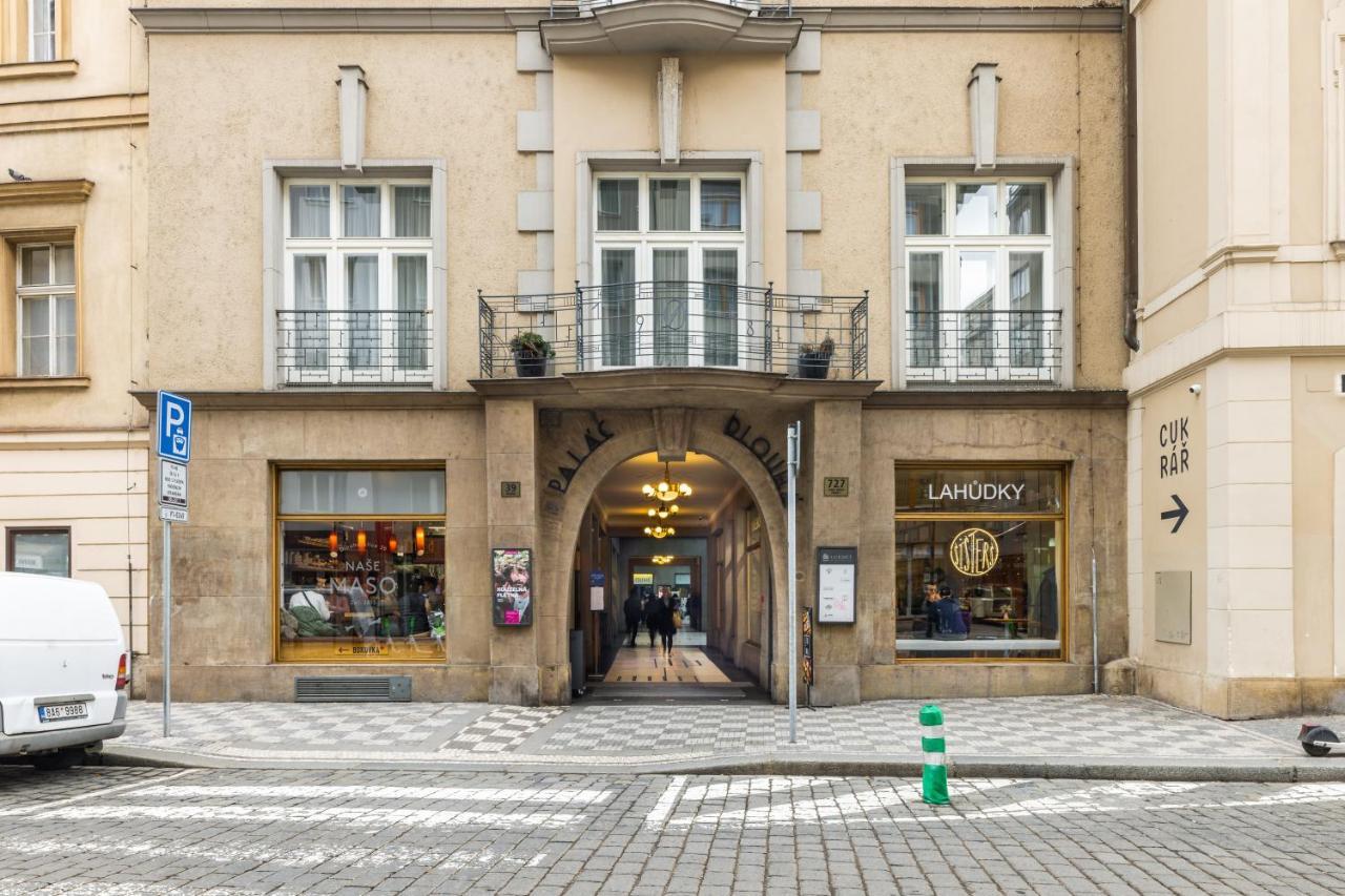Dlouha Palace - Live In One Of The Best Streets Praga Esterno foto